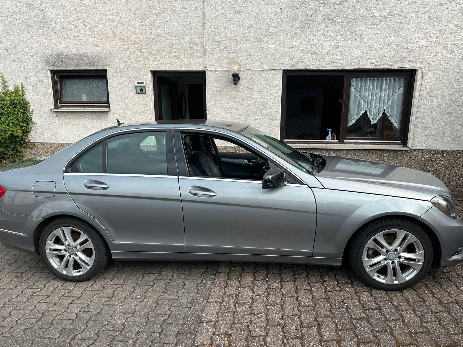 Mercedes-Benz C 180