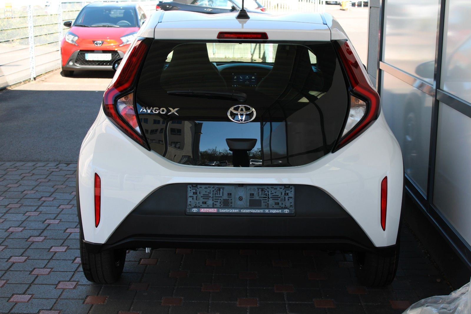 Fahrzeugabbildung Toyota Aygo X Play AUTOMATIK + Alu + AKR