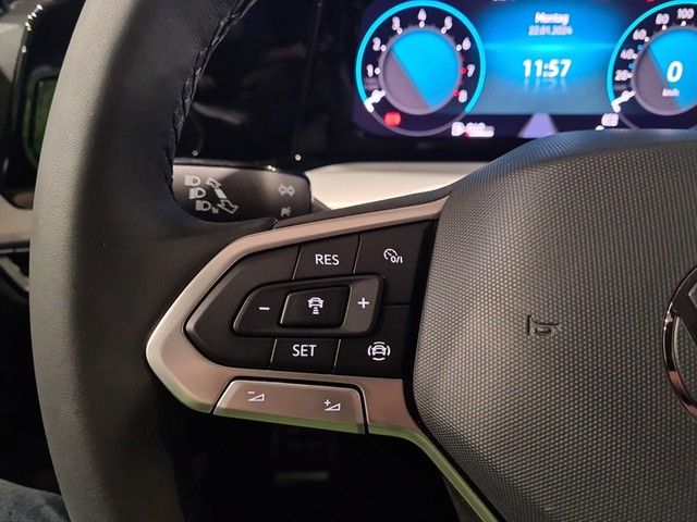 Fahrzeugabbildung Volkswagen Golf VIII TSI Move Kamera Navi LED VC
