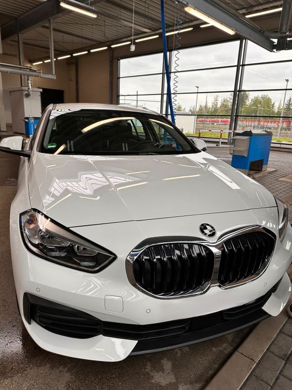 Image of BMW 118
