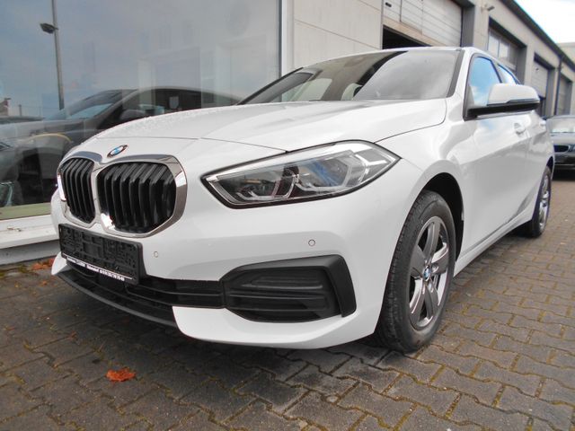 BMW 118iA 37`KM -NAVI-LED-SITZHEIZUNG-DAB-CARPLAY-