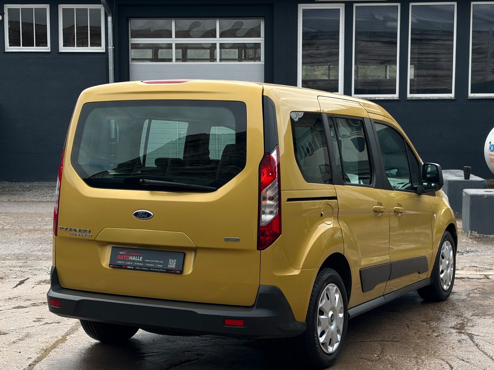Fahrzeugabbildung Ford Tourneo Connect 1.0 EB Trend Klima Zahnr. neu