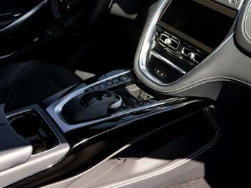 صورة مصغرة 19 لـ 2023 Aston Martin DBX