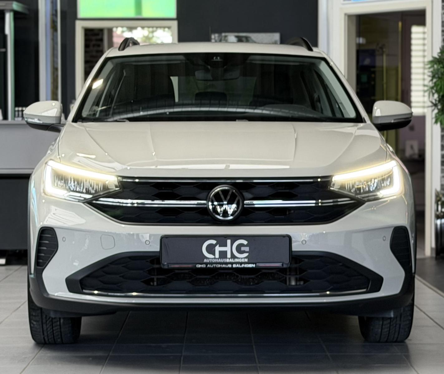 Volkswagen Taigo Life DSG AHK CARPLAY KAMERA DIG.TACHO, миниатюра 2