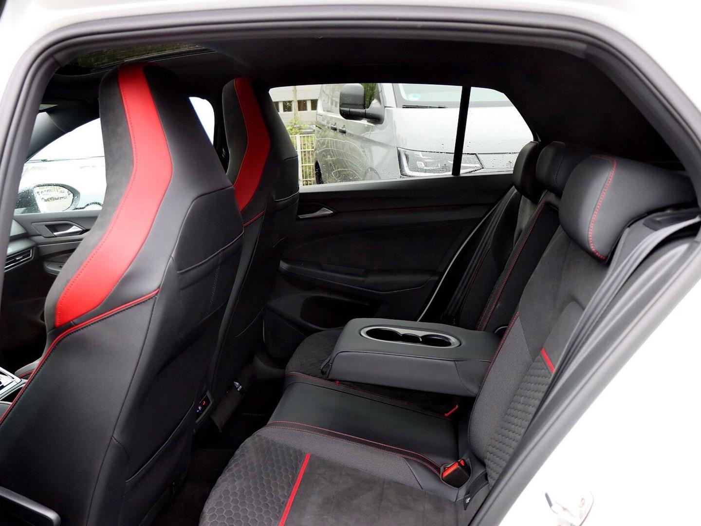Volkswagen Golf GTI VIII Clubsport DSG PANO/LED/RÜCKFK./RAD, миниатюра 6
