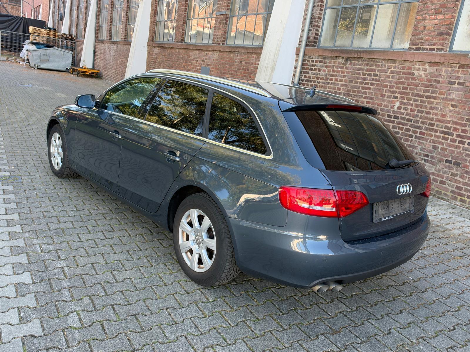 Audi A4 2011 — interior