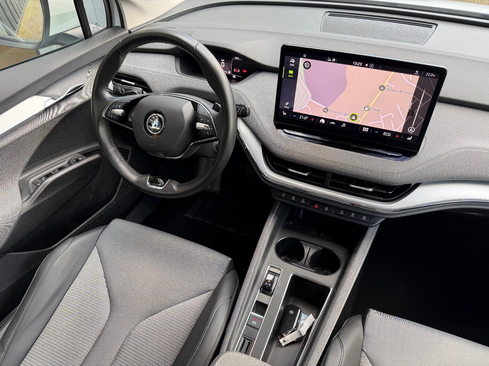 Skoda ENYAQ IV 60 LOFT*T-LEDER*LED*19 ZOLL*NAVI