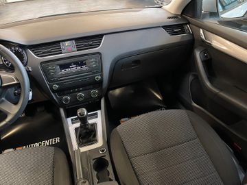 MYAUTOCENTER – Gebraucht- und Jahreswagen mit Werkstattservice in Pfaffenhofen Skoda Octavia Combi Ambition *2. Hand*Klima*PDC*Radio*