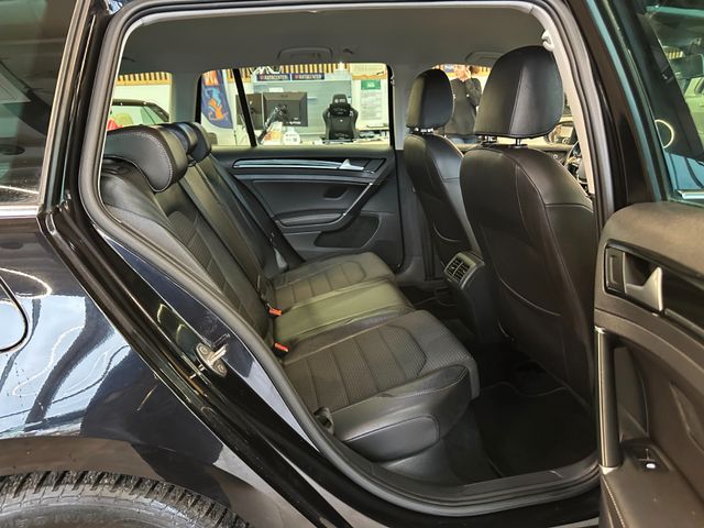 MYAUTOCENTER – Gebraucht- und Jahreswagen mit Werkstattservice in Pfaffenhofen Volkswagen Golf VII Variant Highline BMT *R Line*Navi*Xenon