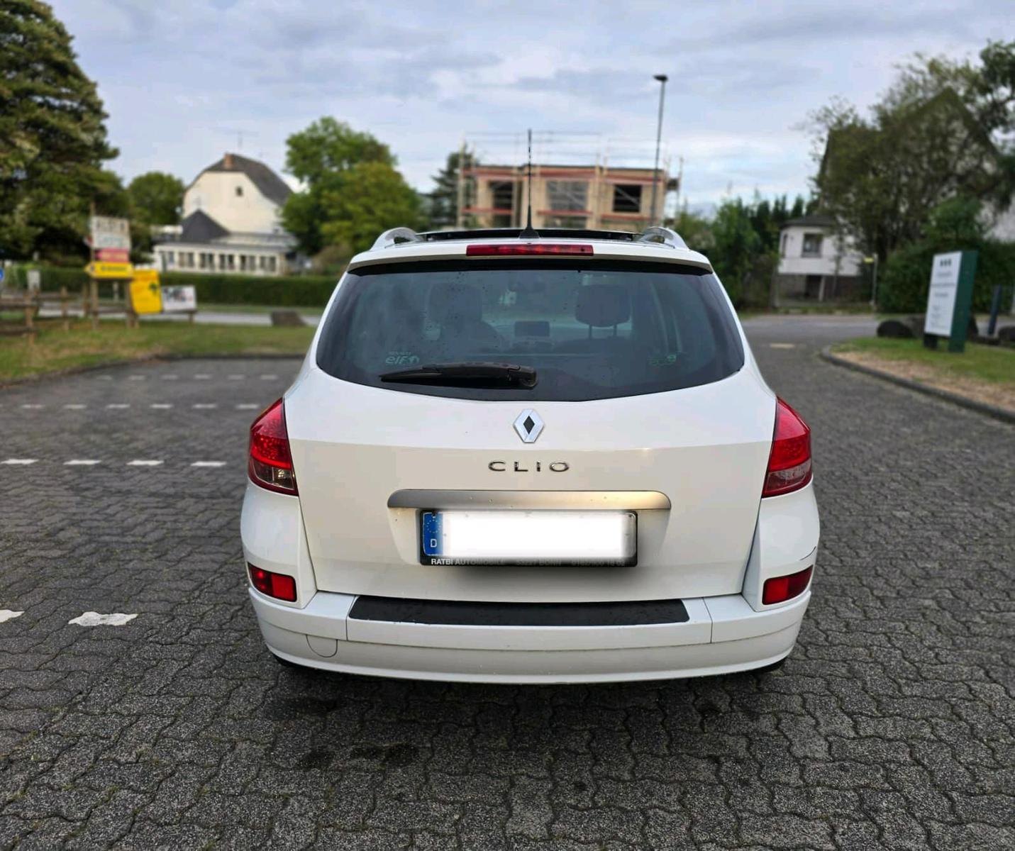 Renault Clio 2010 — photo 6
