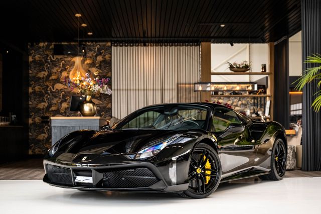 Ferrari 488 Spider HELE | PASSENGER DISPLAY LIFT CARBON