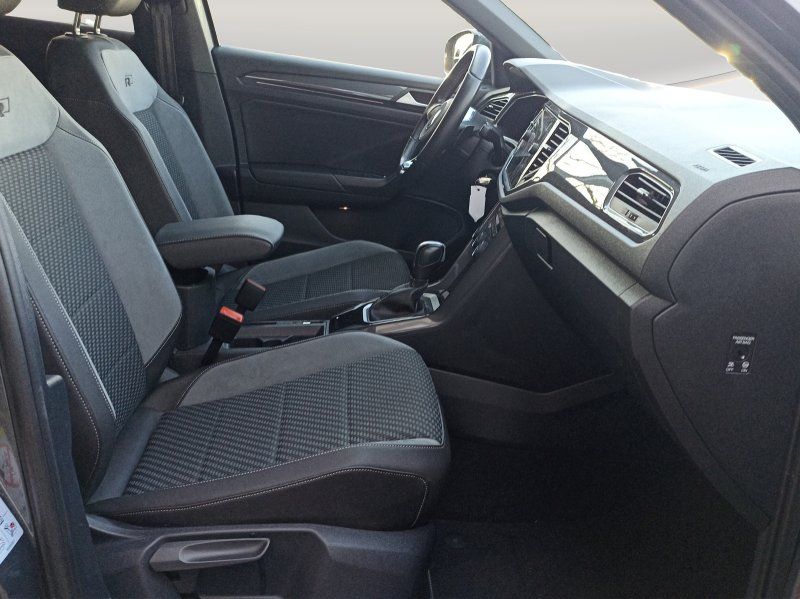 Fahrzeugabbildung Volkswagen T-Roc 1.5 TSI Sport DSG R-Line