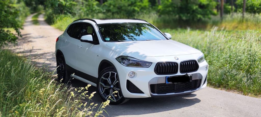 Image of BMW X2