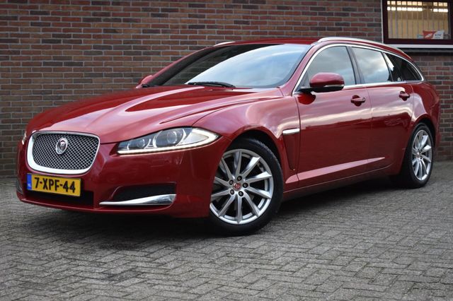 Jaguar XF Sportbrake 2.2D '14 Leder Navi klima Cruise