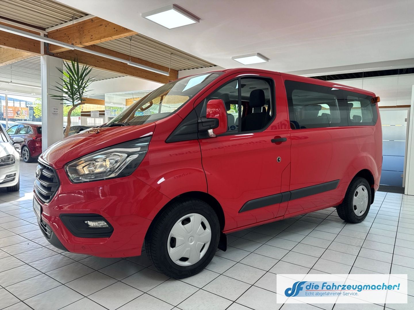 Fahrzeugabbildung Ford Transit Custom Tourneo 320 L1 Trend 2.0 TDCi EU6