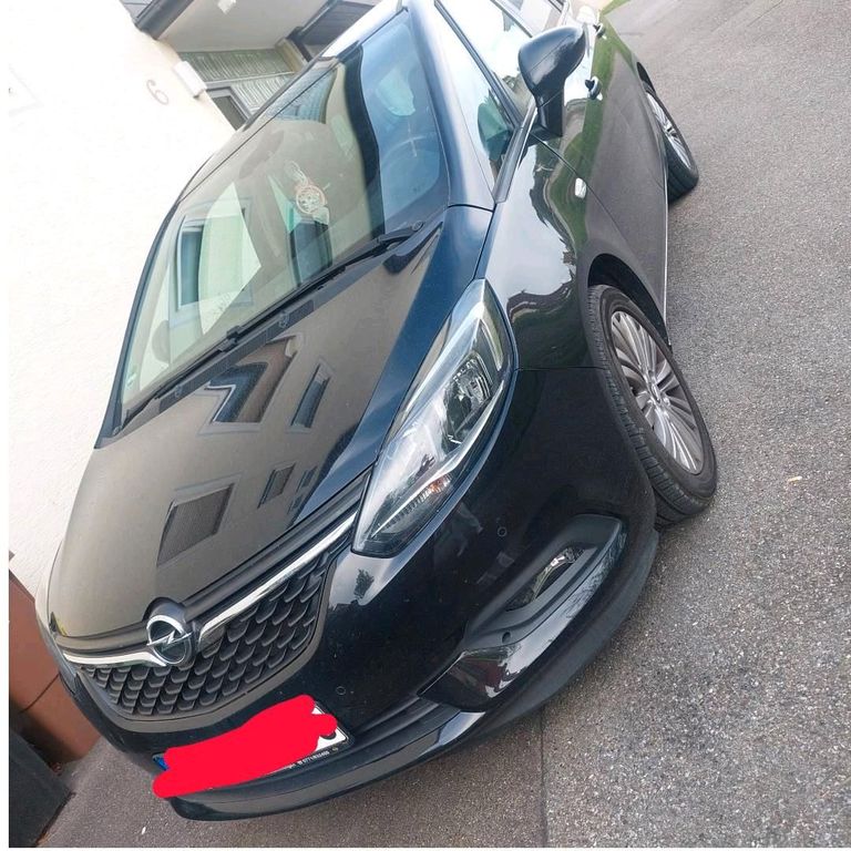 Image of Opel Zafira Tourer