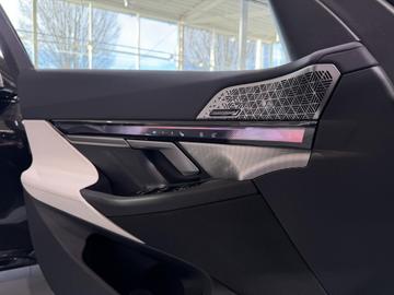 2025 BMW I5 — миниатюра 15