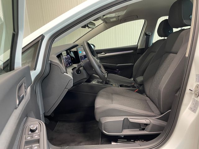 Golf VIII Life 1.5 TSI LED KAM SHZ ACC
