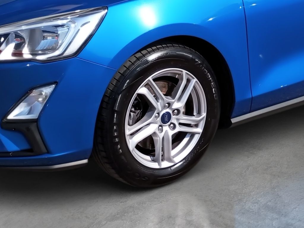 Fahrzeugabbildung Ford Focus Turnier 1.0 EcoBoost Start-Stopp-System