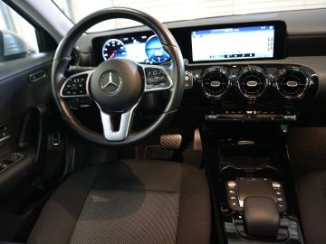 Mercedes A 180 - 12