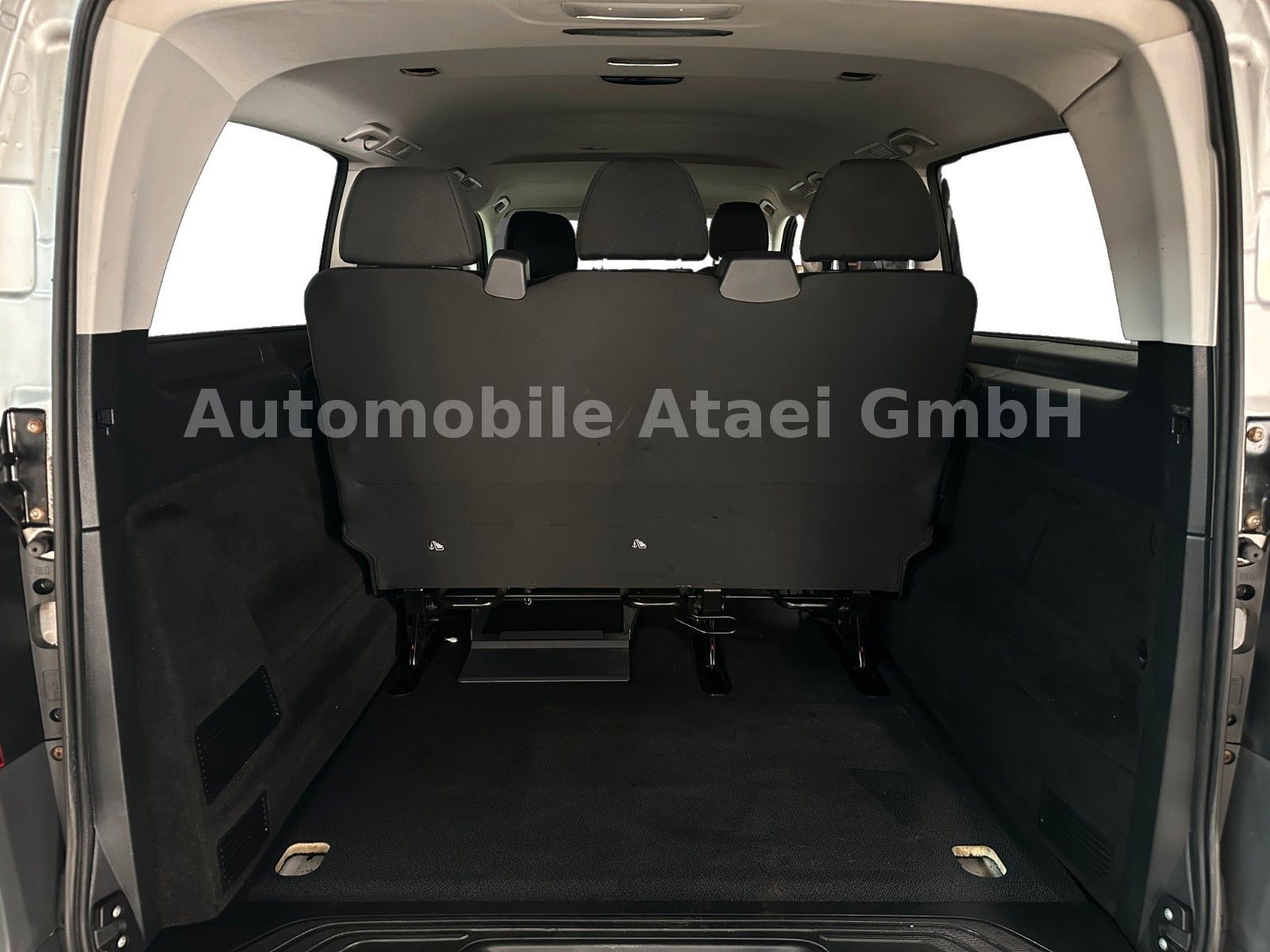 Fahrzeugabbildung Mercedes-Benz Vito Tourer Extralang 116 Aut. *2x KLIMA* (8690)