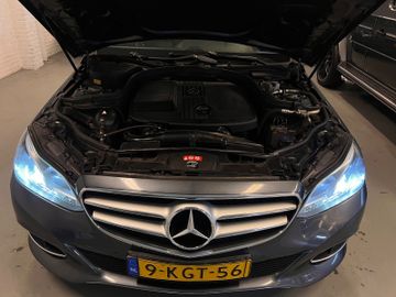 Mercedes E 200 - 11