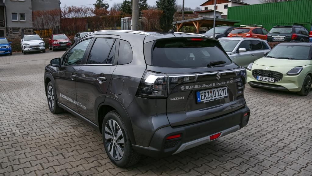 Autohaus Zimpel & Franke - Suzuki S-CROSS 1.4 COMFORT ALLGRIP +LED+ALLRAD+SHZ - Bild 4 Autohaus Zimpel & Franke - Suzuki S-CROSS 1.4 COMFORT ALLGRIP +LED+ALLRAD+SHZ - Bild 4