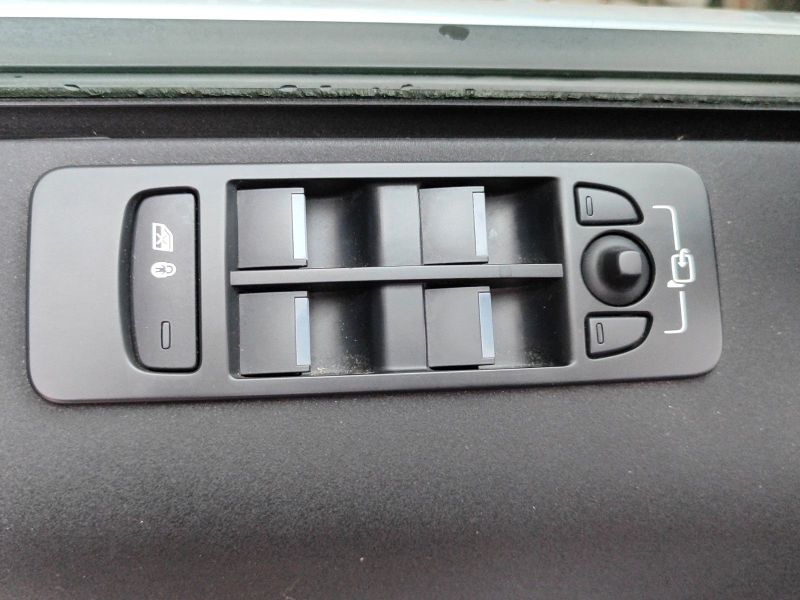 Fahrzeugabbildung Land Rover Discovery Sport P250 *AWD*S*Pano*Apple*LED*