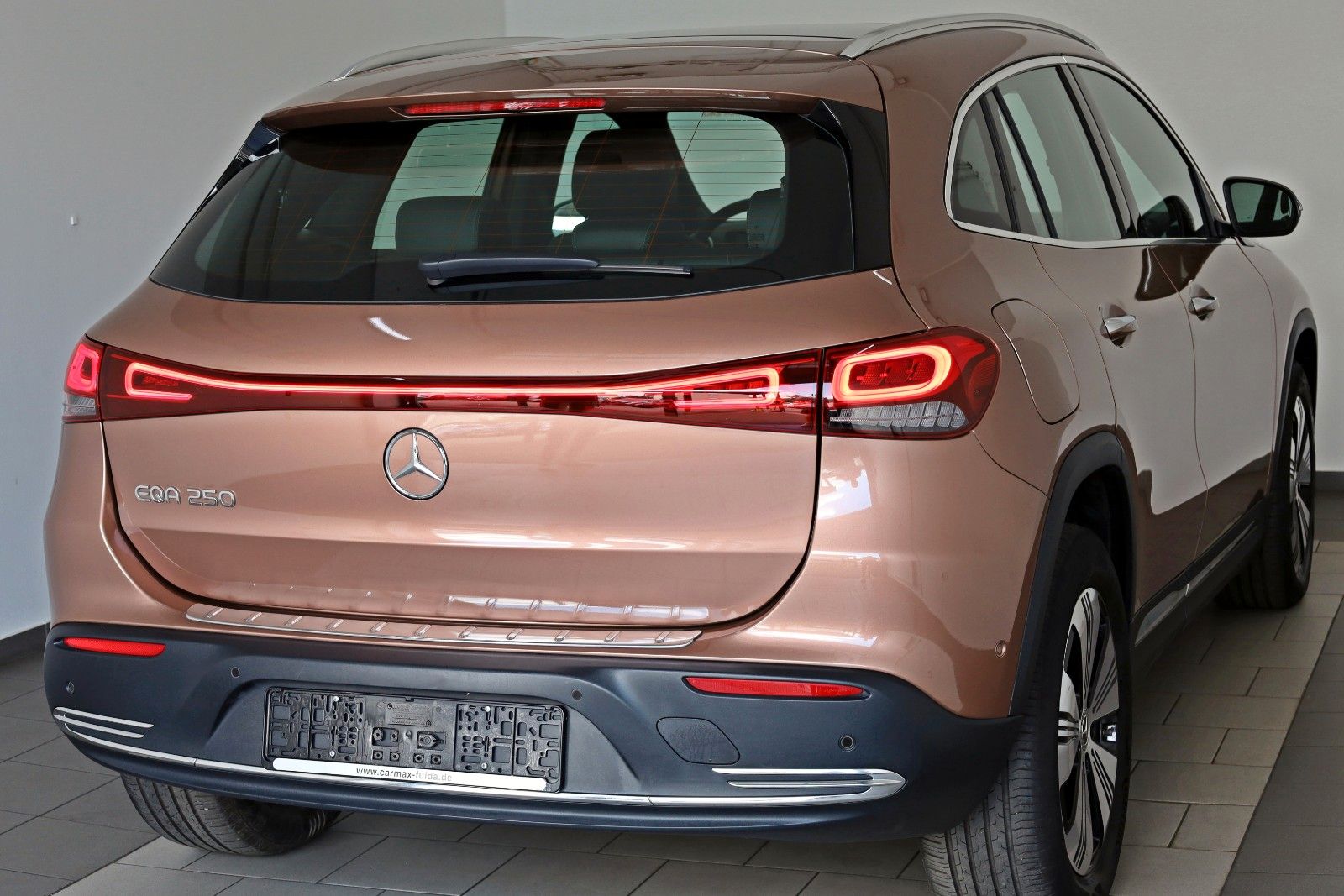 Fahrzeugabbildung Mercedes-Benz EQA 250 ,T.Leder,Navi,LED,SH,360°Kamera,Panorama