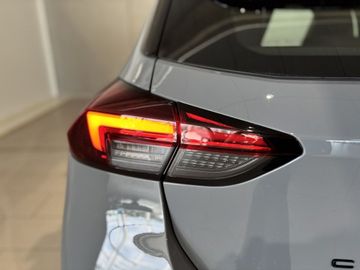 Fotografie 11 des Opel Corsa 1.2 Direct Injection Turbo GS