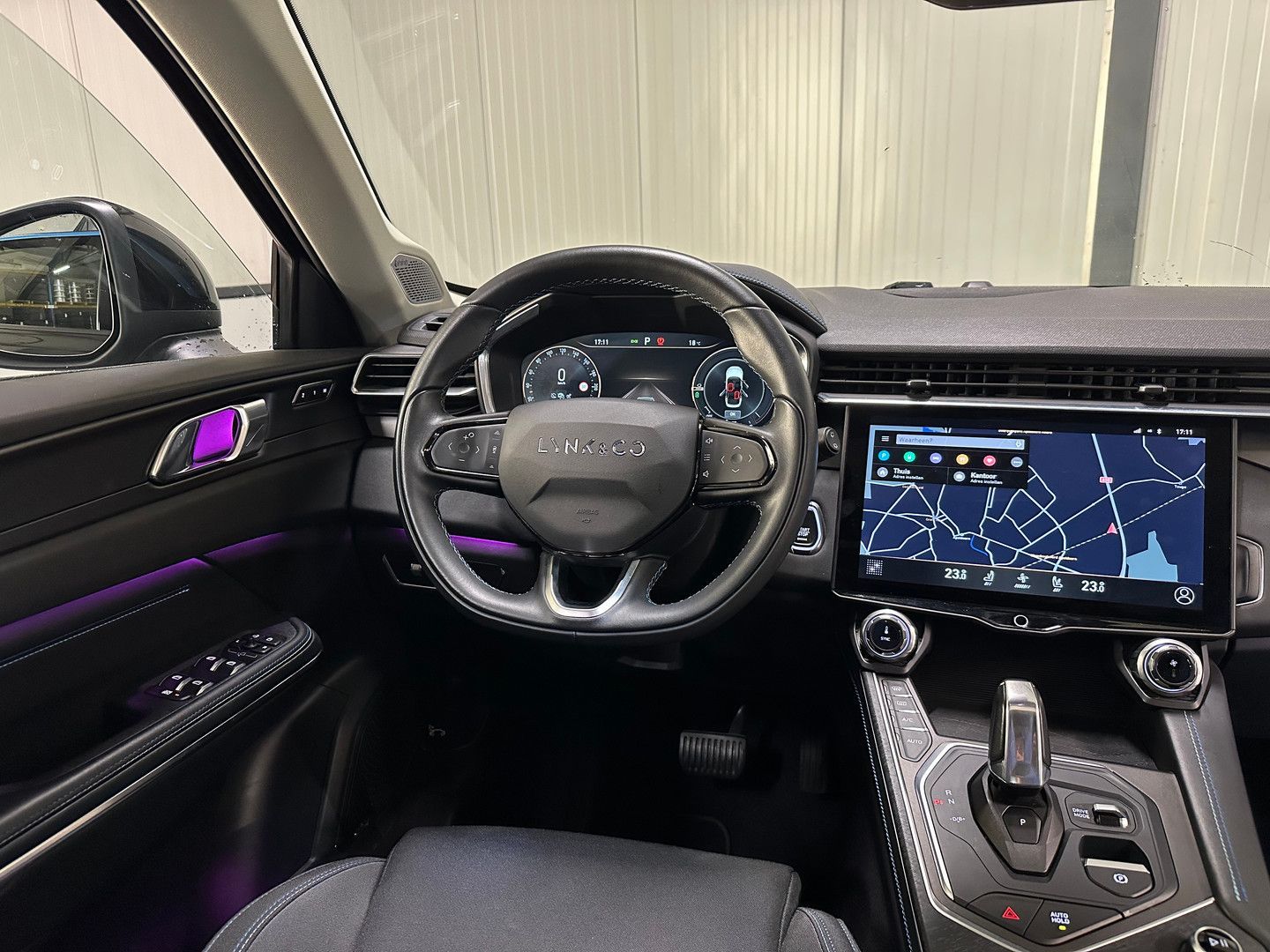 Lynk&Co 01 1.5 Plug-in Hybrid | Pano | Navi | kamera | A imagem 3