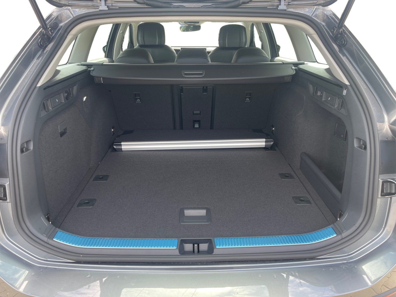 Volkswagen Passat - Bild 7