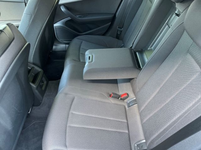 Fahrzeugabbildung Audi A4 35 2.0 TFSI Avant Autom. Navi, Rückfahrkamera