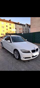 BMW 320i Touring - *LCI* Facelift 170 PS TOP - BMW 3er Reihe aus 2009: Facelift