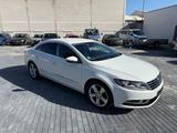 Volkswagen CC*BI-XENO*NAVI*AHK*17ZOLL*PDC* - Volkswagen CC in Stuttgart