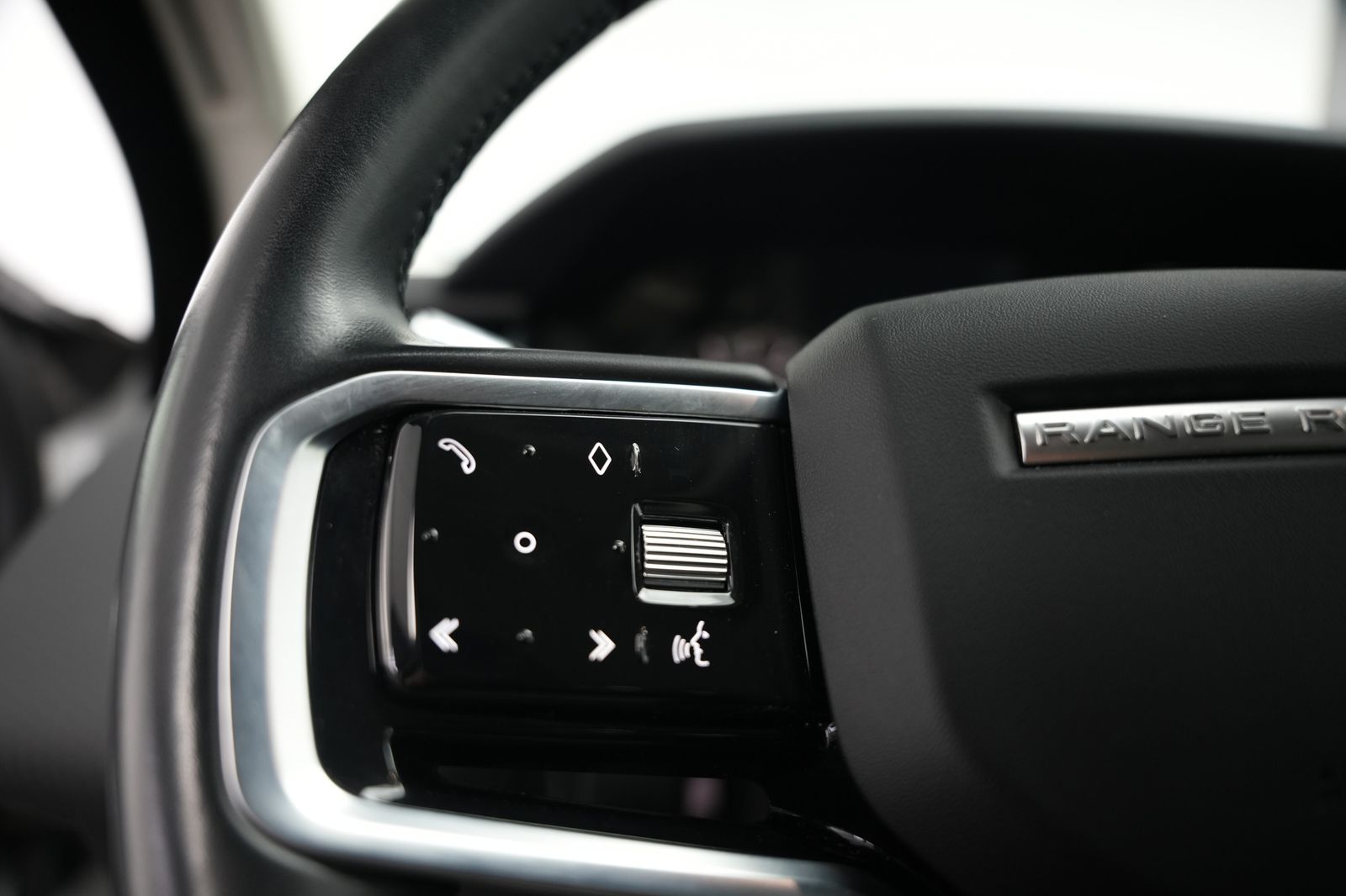 Fahrzeugabbildung Land Rover Range Rover Velar Kamera*Head-UP*Matrix*CarPlay
