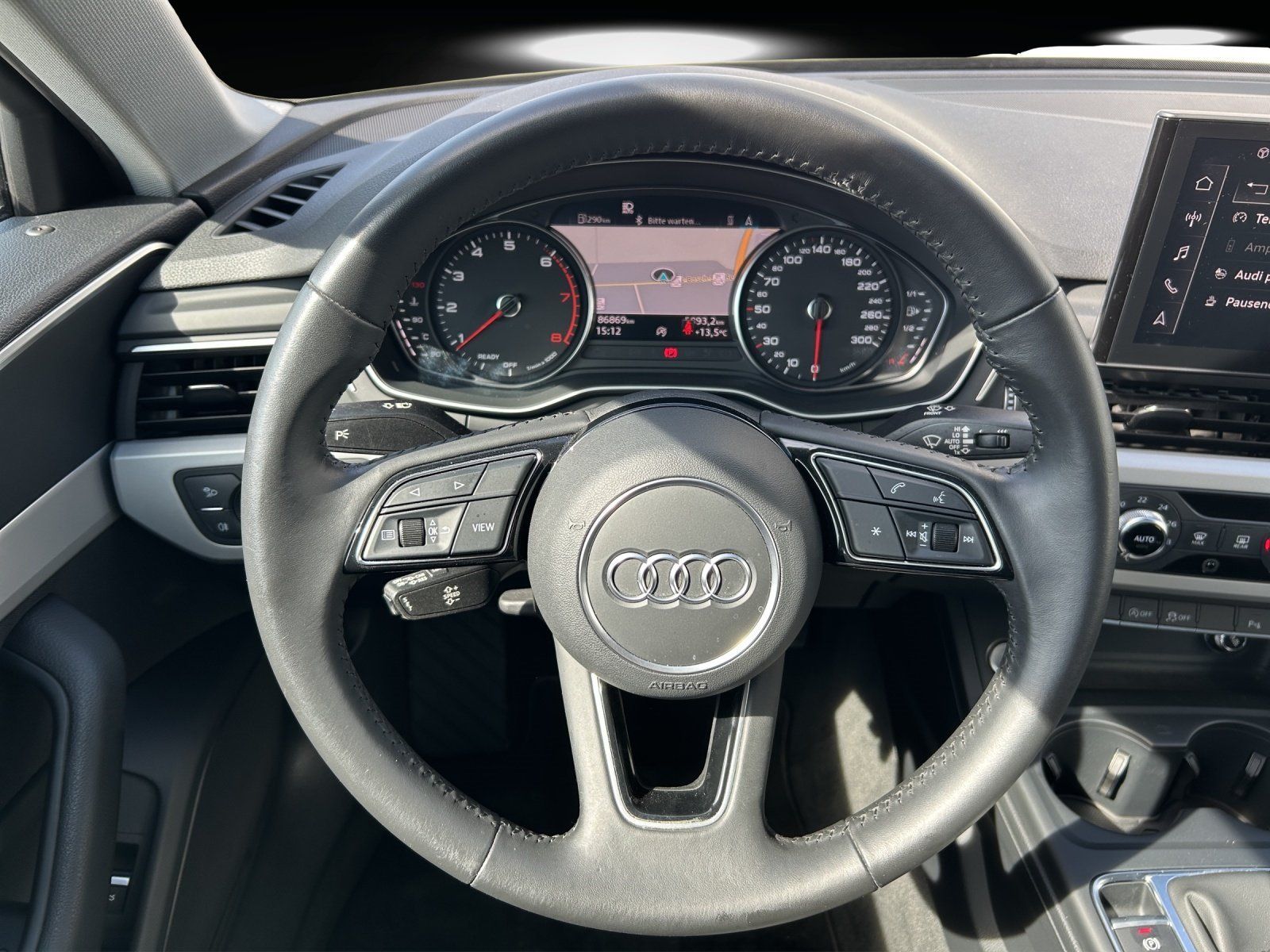 Fahrzeugabbildung Audi A4 35 2.0 TFSI Limousine/GRA/PDC/MMI-NAVI+/SHZ/