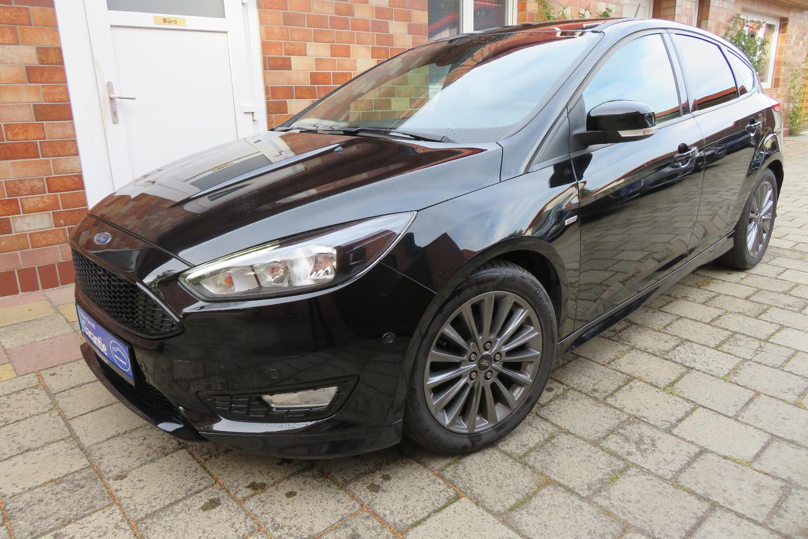 Ford Focus ST-Line 1 Hand