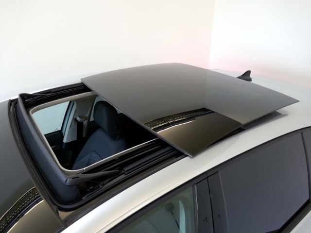 Fahrzeugabbildung Volkswagen Golf VIII "ACTIVE" 1.5 TSI | LED ACC Navi