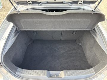 Mazda 3 Lim. 5-trg. Selection RückfahrkameraDAB