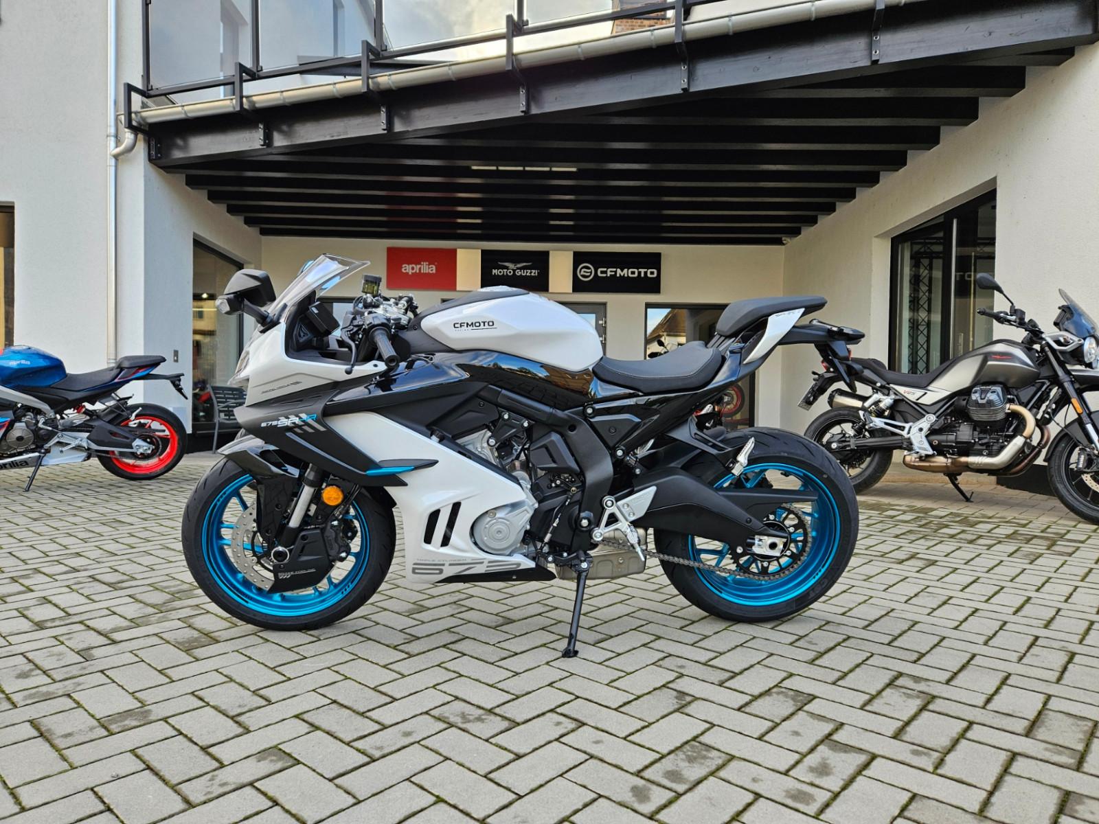 CFMOTO 675SR-R Nebula White / 35KW mögl.  / 5J Garantie