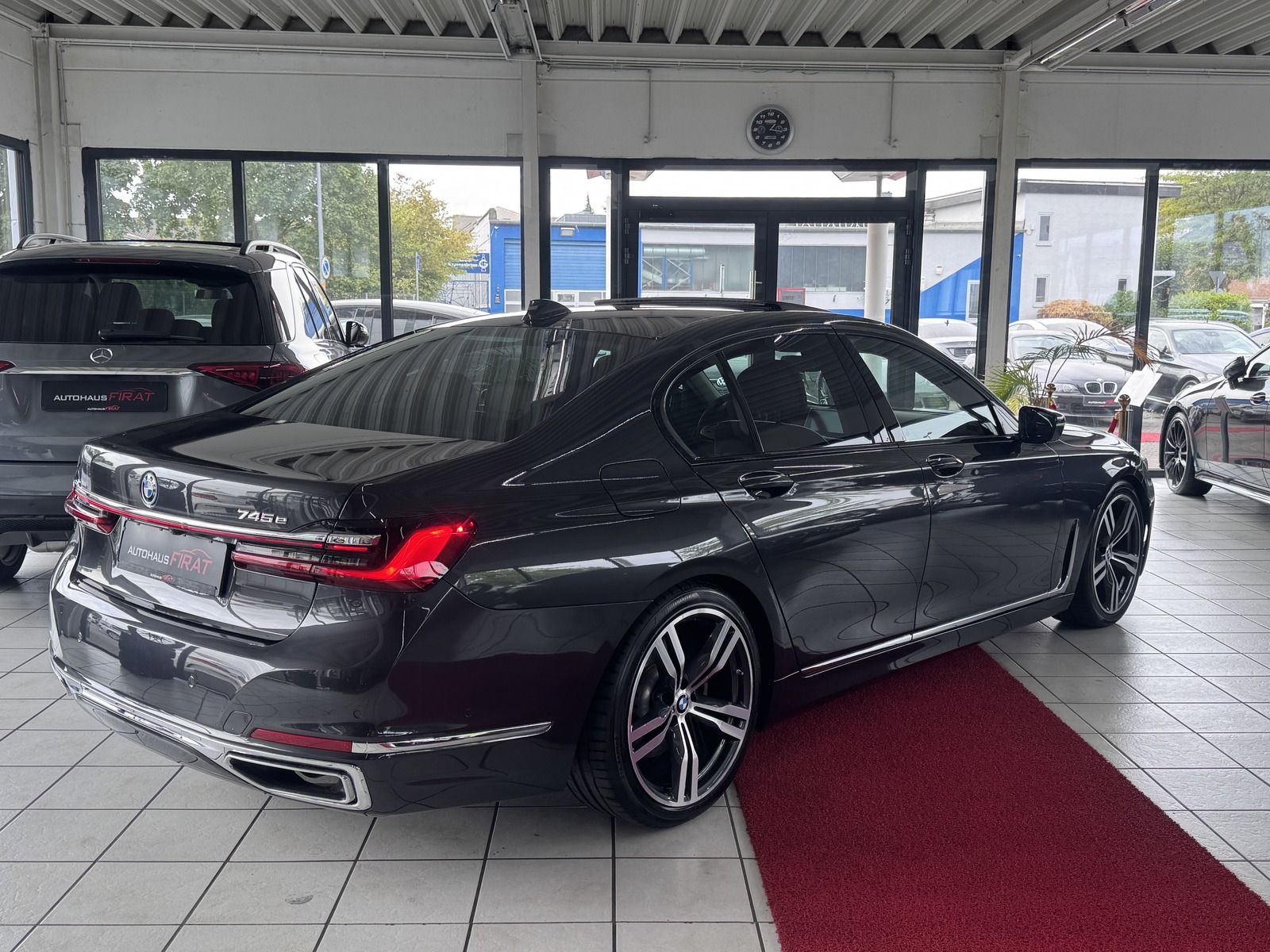BMW 745 e Exterieurdesign Pure Excellence°Head up° foto 4