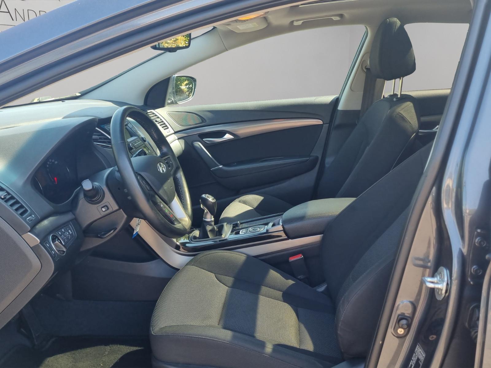 Hyundai i40 cw 1.7 CRDi blue TOP-AUSSTATTUNG