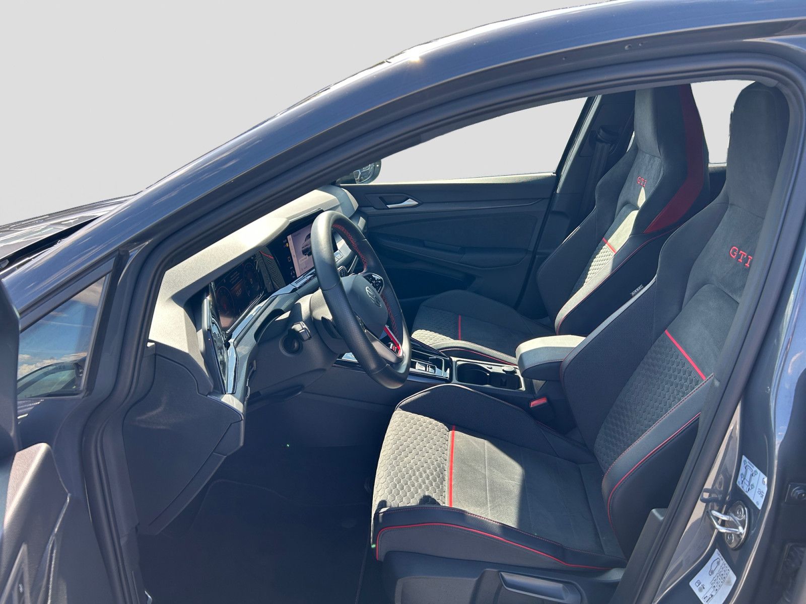 Volkswagen Golf VIII GTI Clubsport 2.0TSI DSG Black Style foto 10