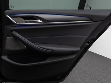 Fahrzeugabbildung BMW 540d xDr Tour M Sport Pano HUD AHK ACC 360°