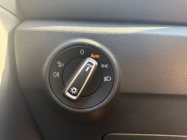 T-Roc R-Line 1.5 TSI DSG Navi Rear View CarPlay