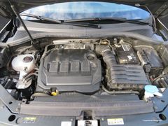 VW Tiguan 2.0 TDI Life DSG LED Navi Ahk Rfk ACC 17' VW Tiguan 2.0 TDI Life DSG LED Navi Ahk Rfk ACC 17'