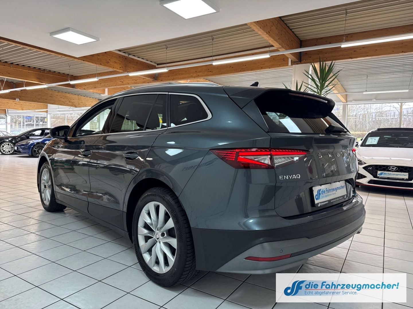 Fahrzeugabbildung SKODA Enyaq 80 Suite HUD El. Panodach Navi Leder Digi