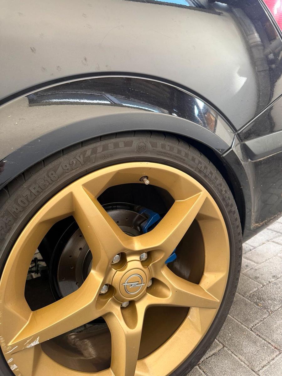 Opel Astra 2005 — photo 12