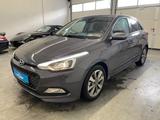 Hyundai i20 1.4 Gold YES!*R-KAM*PDC*R-KAM*W-Paket* SHZ+L - Hyundai i20: 1.4